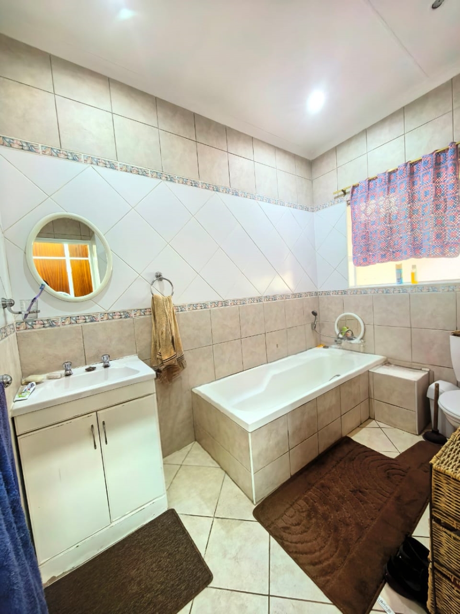 3 Bedroom Property for Sale in Vaalpark Free State